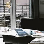 Apartment Dream Homes *